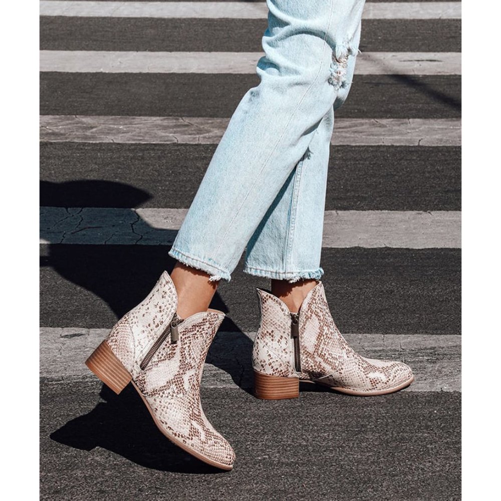 Seychelles Lucky Pennies Beige Snake Ankle Boots Booties Snake Print Brown 7.5